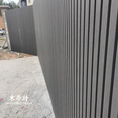 Pannello WPC grigio contemporaneo per rivestimento per pareti esterni e interni