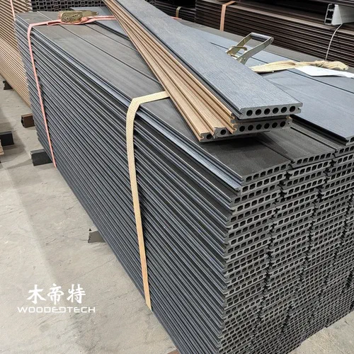 Tavole di decking composito eco-compositive per una vita all'aperto sostenibile
