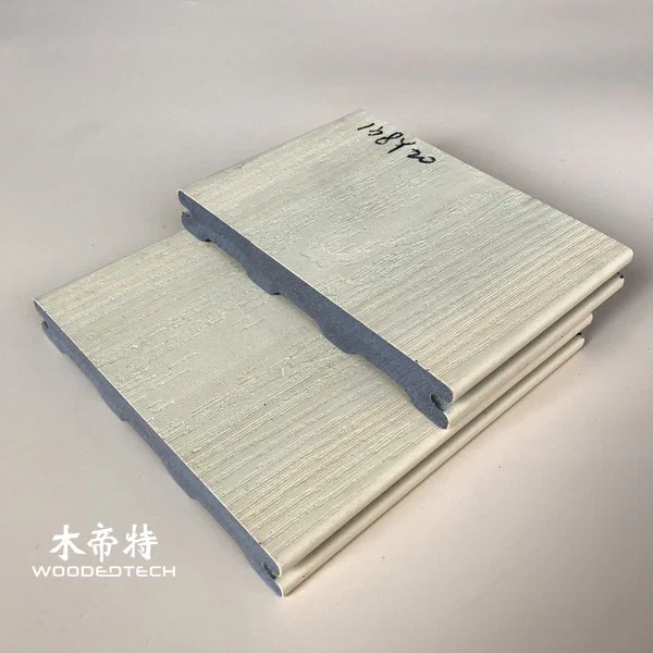 舒适户外生活区复合甲板保温性能