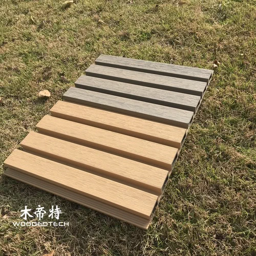 La scatola del deck composito da 24 pollici fornisce uno stoccaggio all'aperto resistente con stile moderno