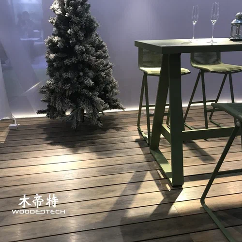 WPC 适用于耐用户外甲板的木地板庭院花园及景观应用