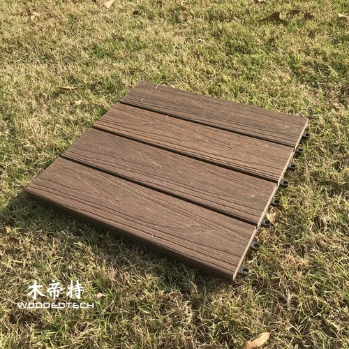 Kit di decking compositi 5M x 3M rendono l'installazione del deck all'aperto semplice ed efficiente