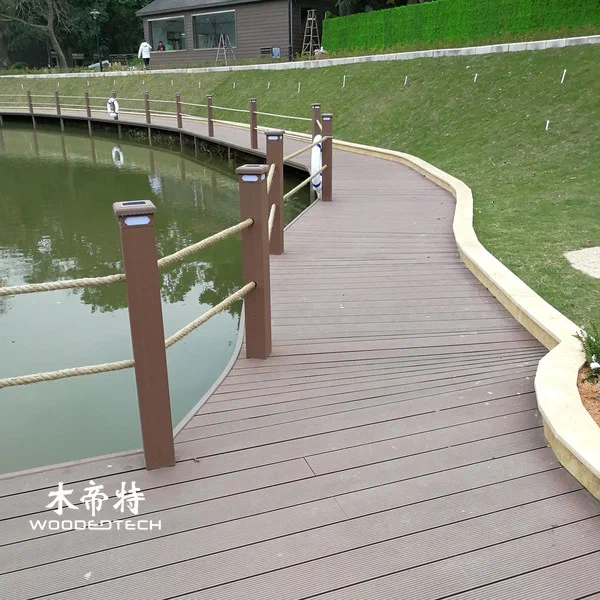 天然美学:复合木板外观，零维护