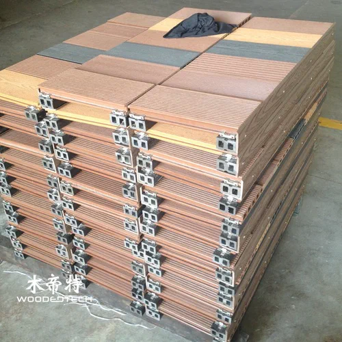Versatili schede di decking composito larghe da 4 pollici per eleganti disegni moderni
