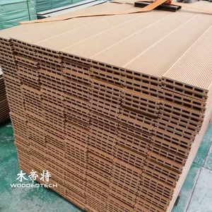 Venta al por mayor Material de la cubierta de WPC - Suelo de jardín impermeable de bajo mantenimiento