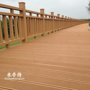 Eco-Friendly Composite Deck with Railing Featuring Natural Wood Look