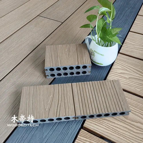 GD13825 capped composite decking with 2.5cm thickness and grooved surface provides high quality outdoor flooring performance